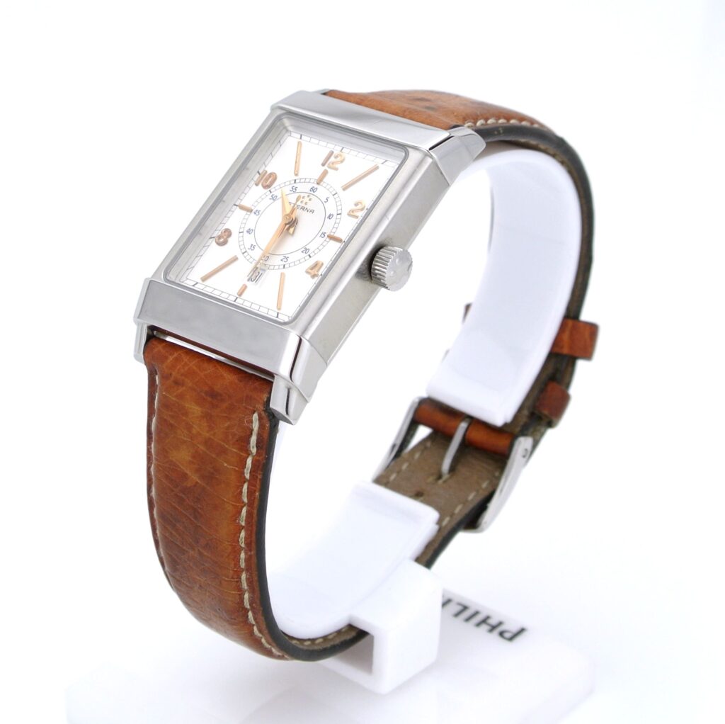 Eterna Matic 1935 Automatik Armbanduhr. Referenznummer 8490/41, teilweise poliertes/mattes Edelstahlgehäuse mit 3 Zeiger Etawerk, zentraler Sekunde und Datumsfenster bei 6 Uhr. Bild 3